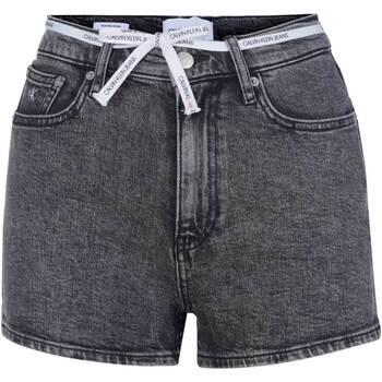 Korte Broek Calvin Klein Jeans J20J2163071BZ