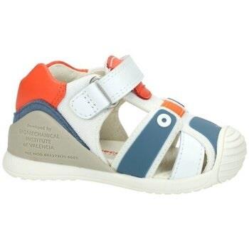 Sandalen Biomecanics -