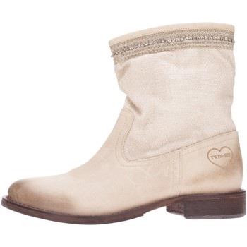 Boots Twin Set -