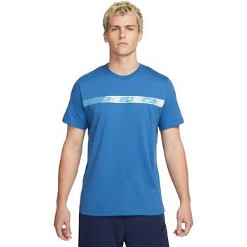 T-shirt Nike T-shirt Sportswear Repeat