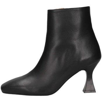 Boots Hersuade W2250