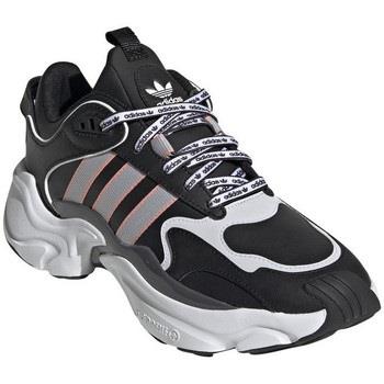 Baskets basses adidas MAGMUR RUNNER