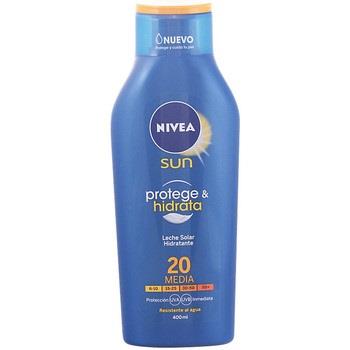 Protections solaires Nivea Sun Protege hidrata Leche Spf20