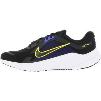 Chaussures Nike quest 5
