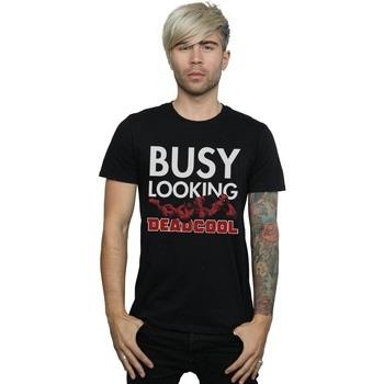 T-shirt Marvel Busy Looking Deadcool