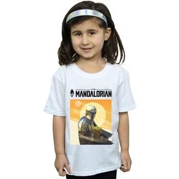 T-shirt enfant Disney The Mandalorian The Child Two Moons