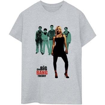 T-shirt The Big Bang Theory Penny Standing