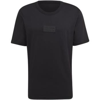 T-shirt adidas GN3310