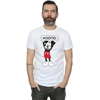 T-shirt Disney Mickey MouseOutfit Of The Day