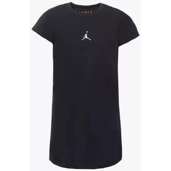 T-shirt Nike Robe Essential Noir pou