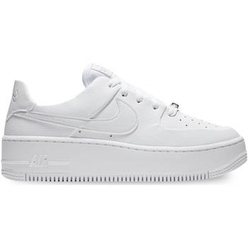 Baskets Nike Wmns Air Force 1 Sage Low