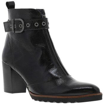 Boots Dorking 97355