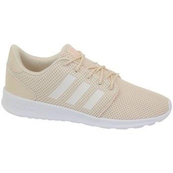 Baskets basses adidas QT Racer