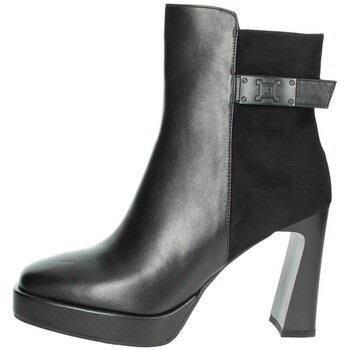 Boots Laura Biagiotti 8864