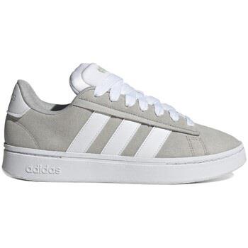 Chaussures adidas -