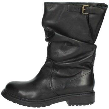 Bottes Manas 8901