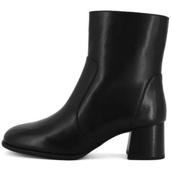 Boots Unisa -