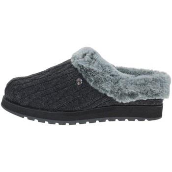 Chaussons Skechers -