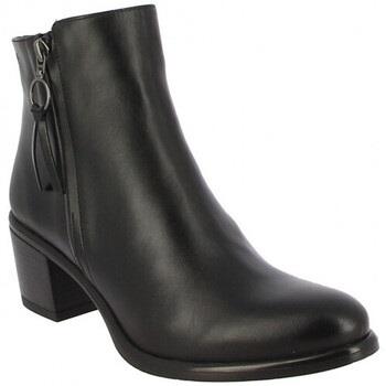 Boots Dorking d8606