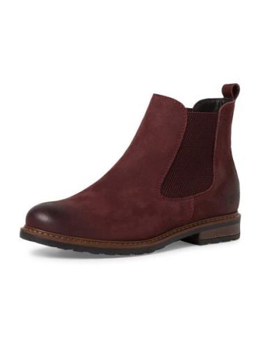 Chelsea boots