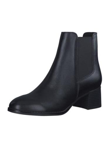 Chelsea boots