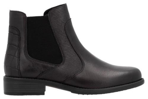 Chelsea boots