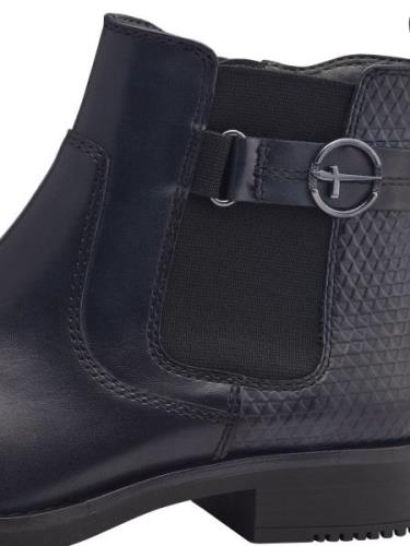 Chelsea boots