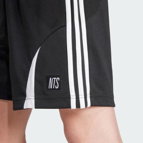 Pantalon 'Adidas x NTS Radio'