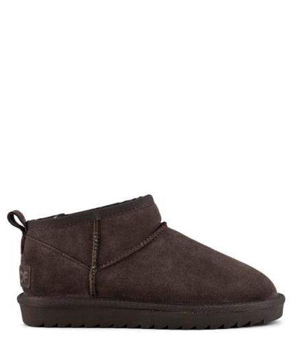 Short Winter boot in suede