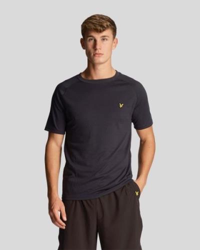 Lyle and Scott core raglan t-shirt -