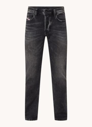 Diesel 1986 Larkee slim fit jeans met gekleurde wassing