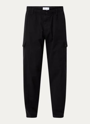 Calvin Klein Straight fit cargobroek met steekzakken en logo