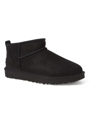 UGG Classic Ultra Mini enkellaarsje van suède