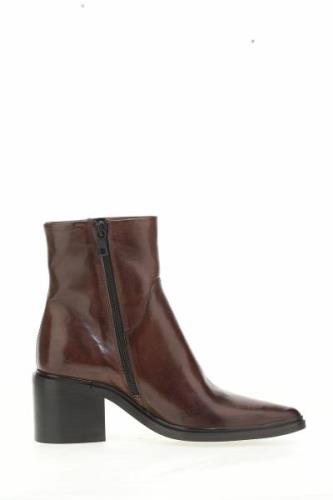 Bottines pointues en cuir