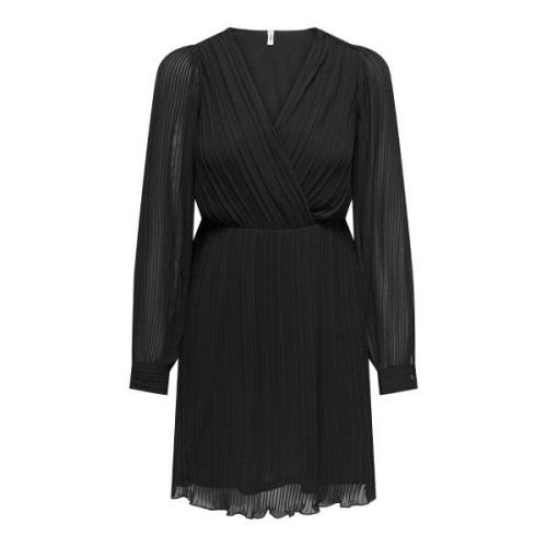 Robe courte plissée